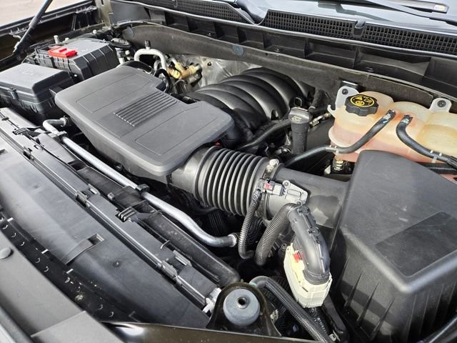 2022 GMC Yukon AT4 - Photo 23