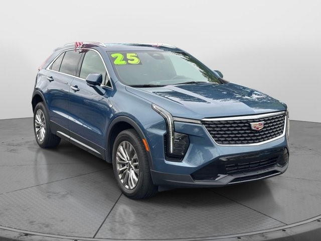 2025 Cadillac XT4 Premium Luxury AWD's photo