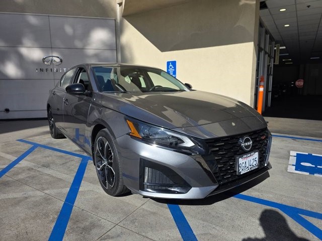 2023 Nissan Altima SR