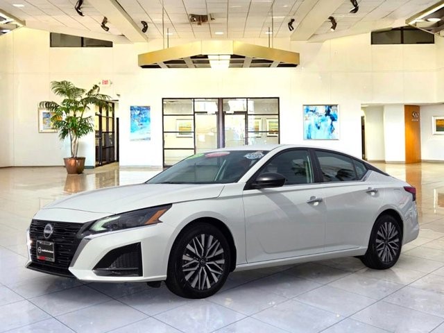 2025 Nissan Altima 2.5 SV's photo