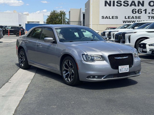 2018 Chrysler 300 S