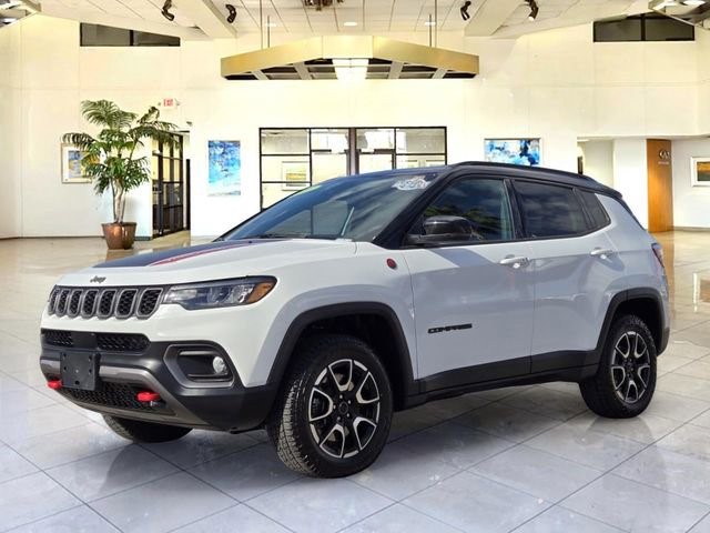 2025 Jeep Compass Trailhawk 4X4's photo