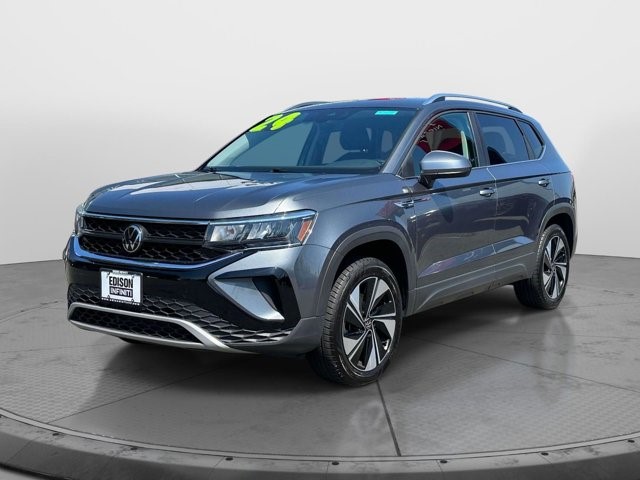 3VVUX7B28RM118104