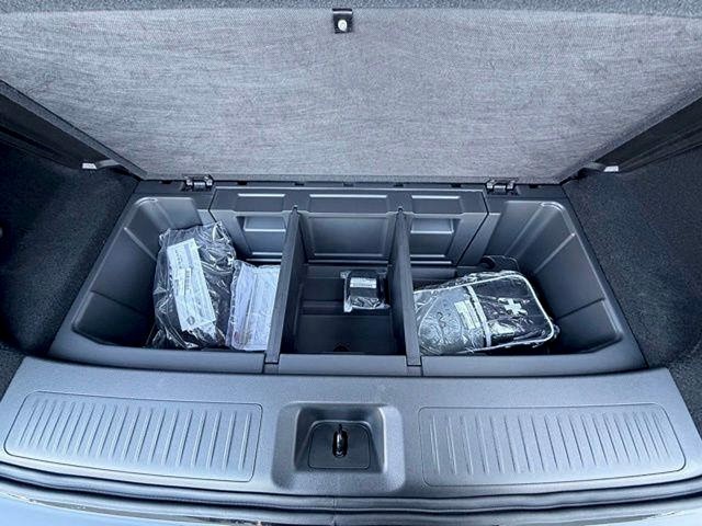 2027 INFINITI QX60 LUXE LUXE FWD Intercooled Turbo Premium Unleaded I-4 2.0 L/122 [22]