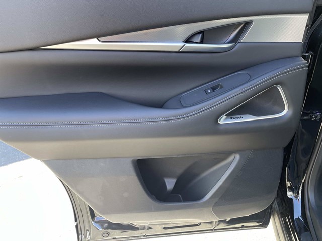 2027 INFINITI QX60 LUXE - Photo 13
