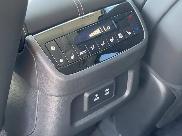 2027 INFINITI QX60 LUXE - Photo 15
