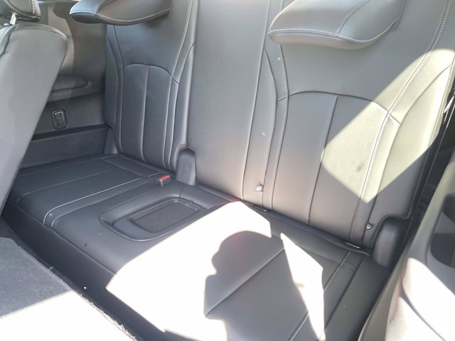 2027 INFINITI QX60 LUXE - Photo 16