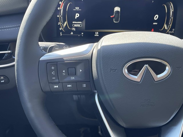 2027 INFINITI QX60 LUXE - Photo 10