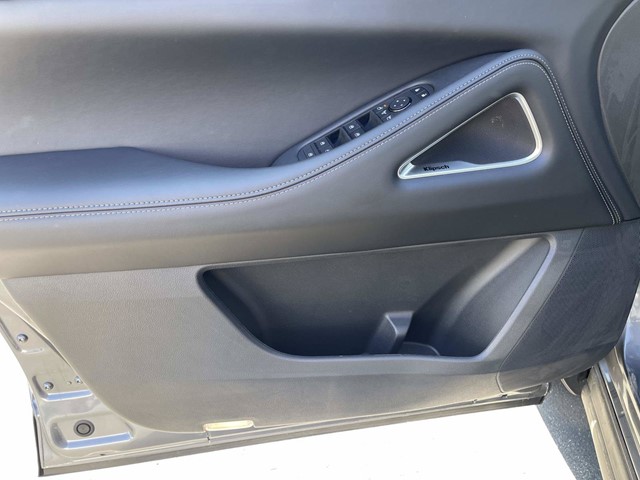 2027 INFINITI QX60 LUXE - Photo 16