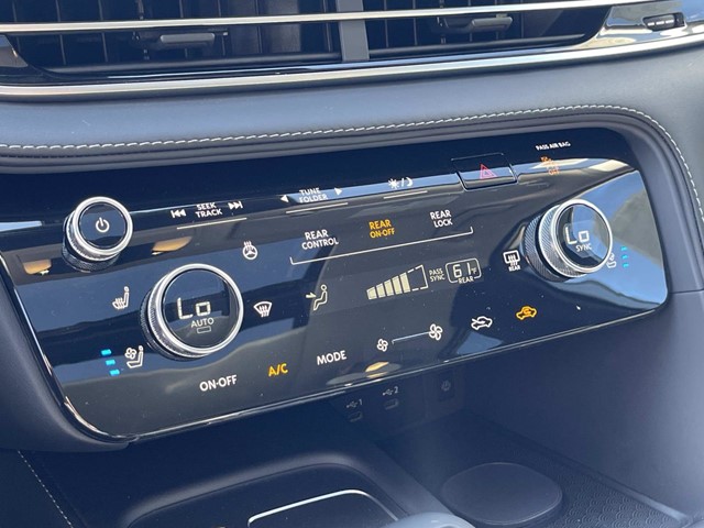 2027 INFINITI QX60 LUXE - Photo 25