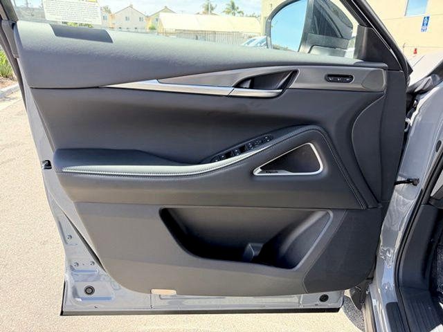 2027 INFINITI QX60 LUXE LUXE AWD Intercooled Turbo Premium Unleaded I-4 2.0 L/122 [12]