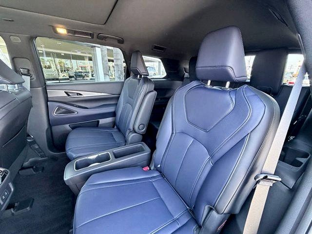 2027 INFINITI QX60 SPORT SPORT AWD Intercooled Turbo Premium Unleaded I-4 2.0 L/122 [14]