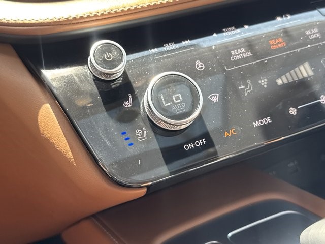 2025 INFINITI QX60 SENSORY - Photo 36