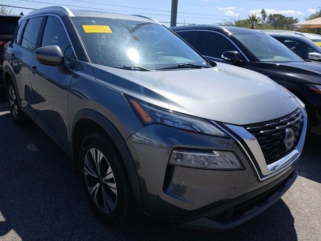 2022 Nissan Rogue SV FWD's photo