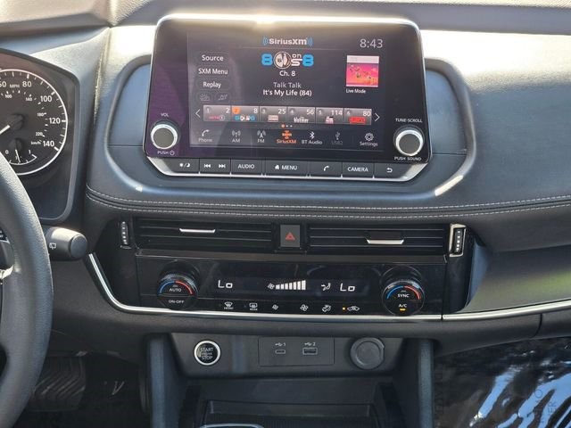 2023 Nissan Rogue SV - Photo 16