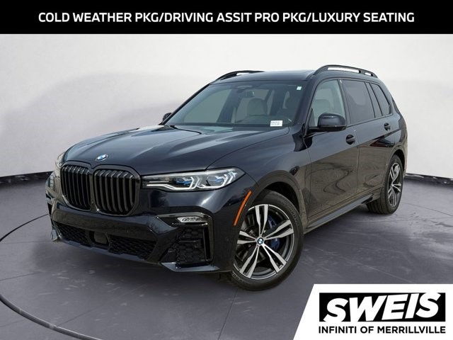 2021 BMW X7 M50i's photo