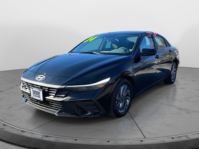 Used 2024 Hyundai Elantra SEL with VIN KMHLM4DG5RU701182 for sale in Edison, NJ