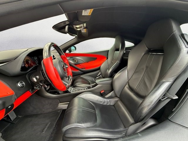 Used 2019 McLaren 600LT photo 15
