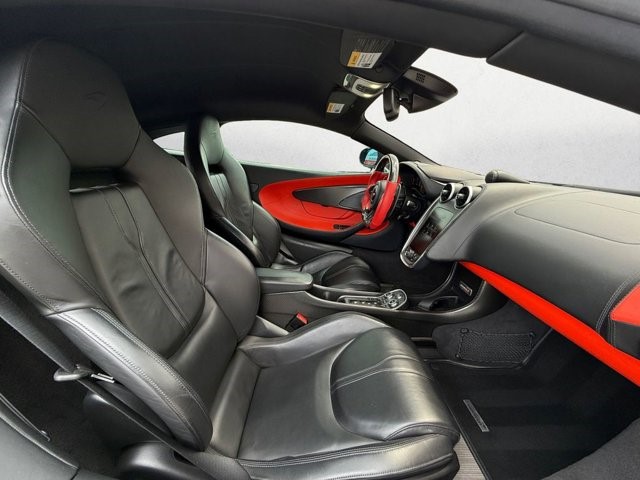 Used 2019 McLaren 600LT photo 16