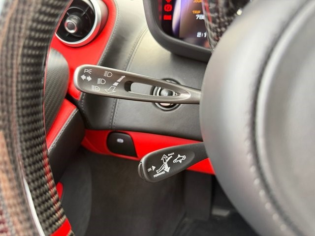 Used 2019 McLaren 600LT photo 40