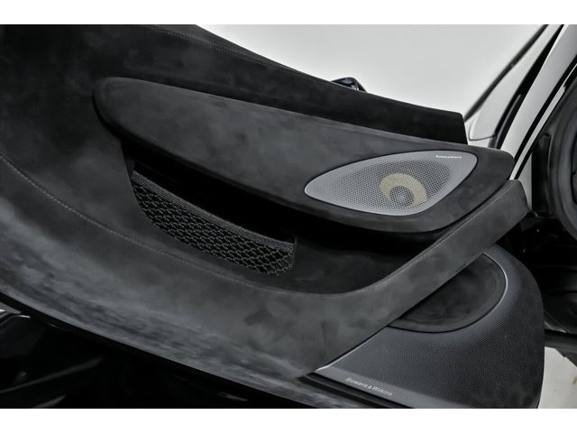 Used 2020 McLaren 600LT Spider photo 15