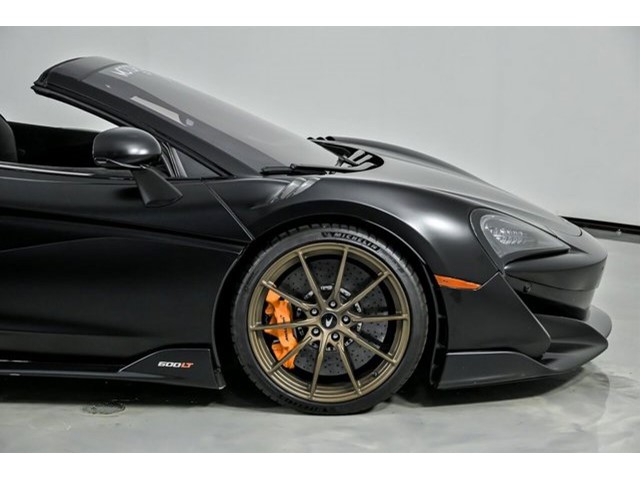 Used 2020 McLaren 600LT Spider photo 16