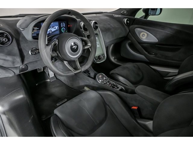 Used 2020 McLaren 600LT Spider photo 10