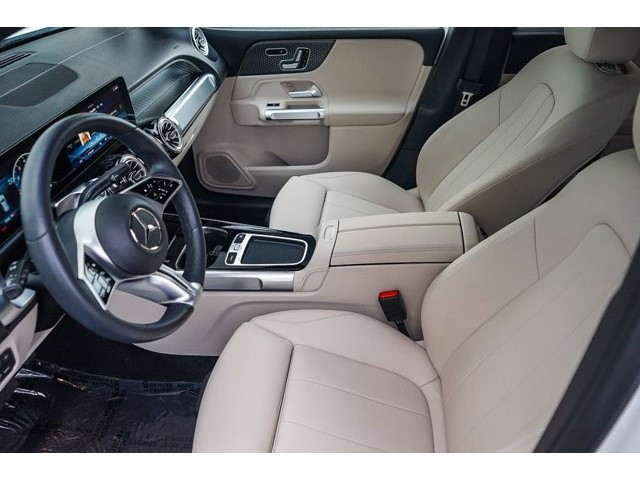 2025 Mercedes-Benz GLB Base - Photo 17