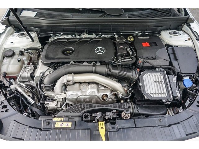 2025 Mercedes-Benz GLB Base - Photo 25