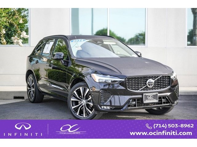2024 Volvo XC60 B5 Plus Dark Theme AWD's photo