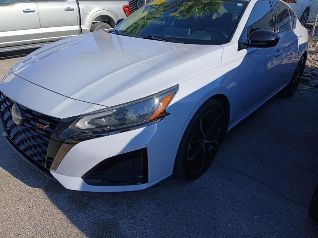 2023 Nissan Altima 2.5 SR's photo