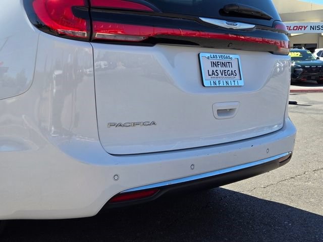 2023 Chrysler Pacifica Touring L - Photo 6