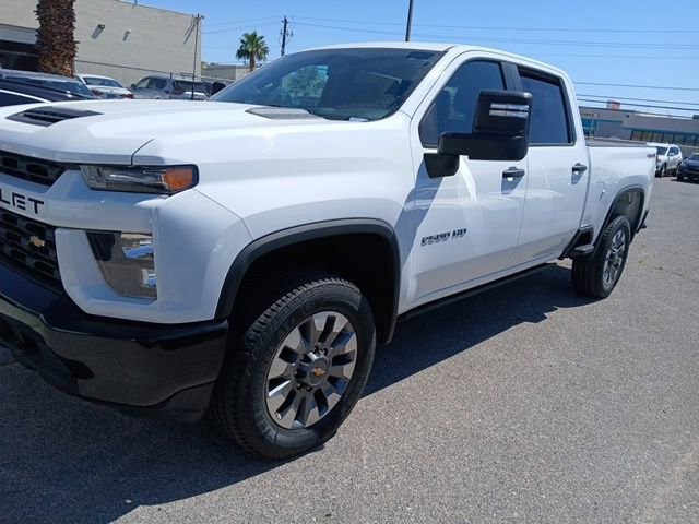 2022 Chevrolet Silverado HD Custom 4WD Crew Cab Standard Box's photo