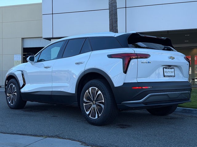 2024 Chevrolet Blazer EV eAWD LT eAWD 4dr LT Electric [3]