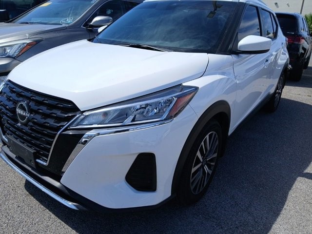 2022 Nissan Kicks 1.6 SV's photo