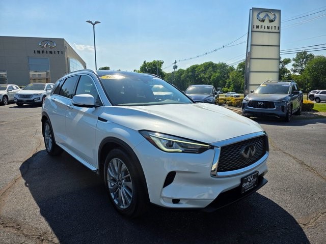 2023 INFINITI QX50 Luxe AWD's photo
