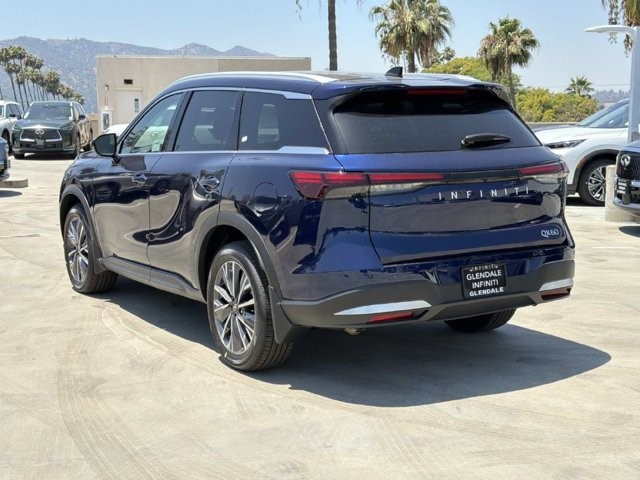 2027 Infiniti QX60 photo 4