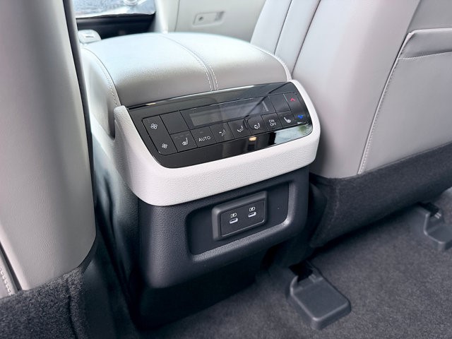2027 INFINITI QX60 LUXE LUXE FWD Intercooled Turbo Premium Unleaded I-4 2.0 L/122 [19]
