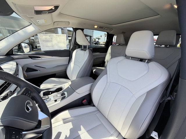 2027 INFINITI QX60 LUXE LUXE FWD Intercooled Turbo Premium Unleaded I-4 2.0 L/122 [13]