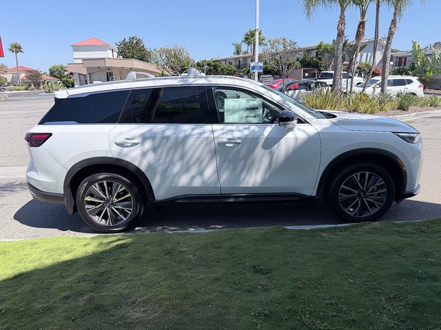 2027 INFINITI QX60 LUXE LUXE FWD Intercooled Turbo Premium Unleaded I-4 2.0 L/122 [6]