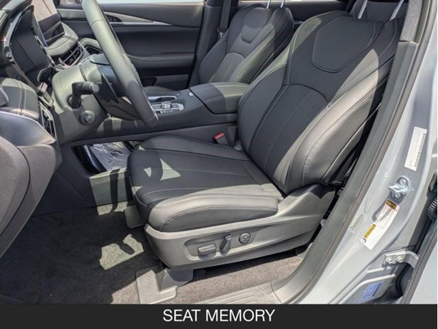 2027 INFINITI QX60 LUXE - Photo 14