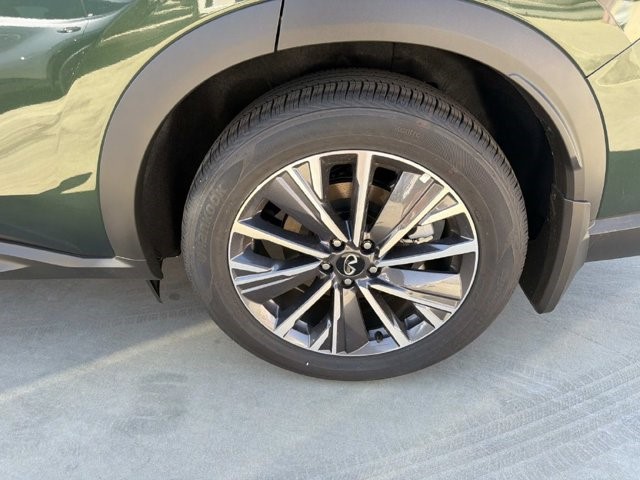 2027 Infiniti QX60 photo 5