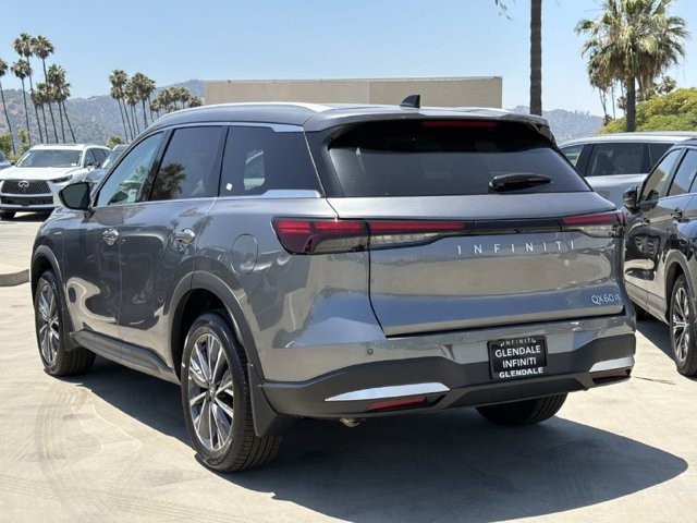 2027 Infiniti QX60 photo 4