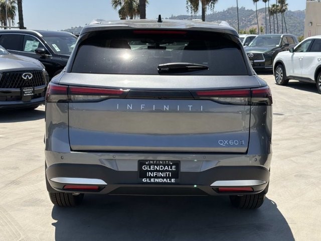 2027 Infiniti QX60 photo 5