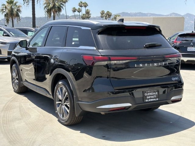 2027 Infiniti QX60 photo 4