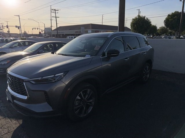 2023 INFINITI QX60 LUXE's photo