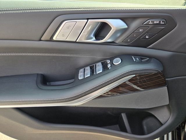 2026 BMW X7 40i - Photo 24