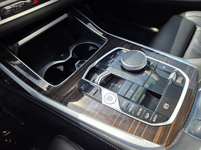 2026 BMW X7 40i - Photo 27