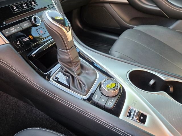 2022 INFINITI Q60 Coupe LUXE - Photo 24