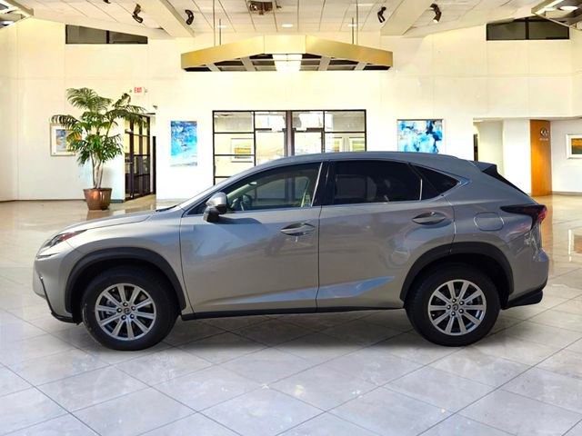 2021 Lexus NX 300 - Photo 8